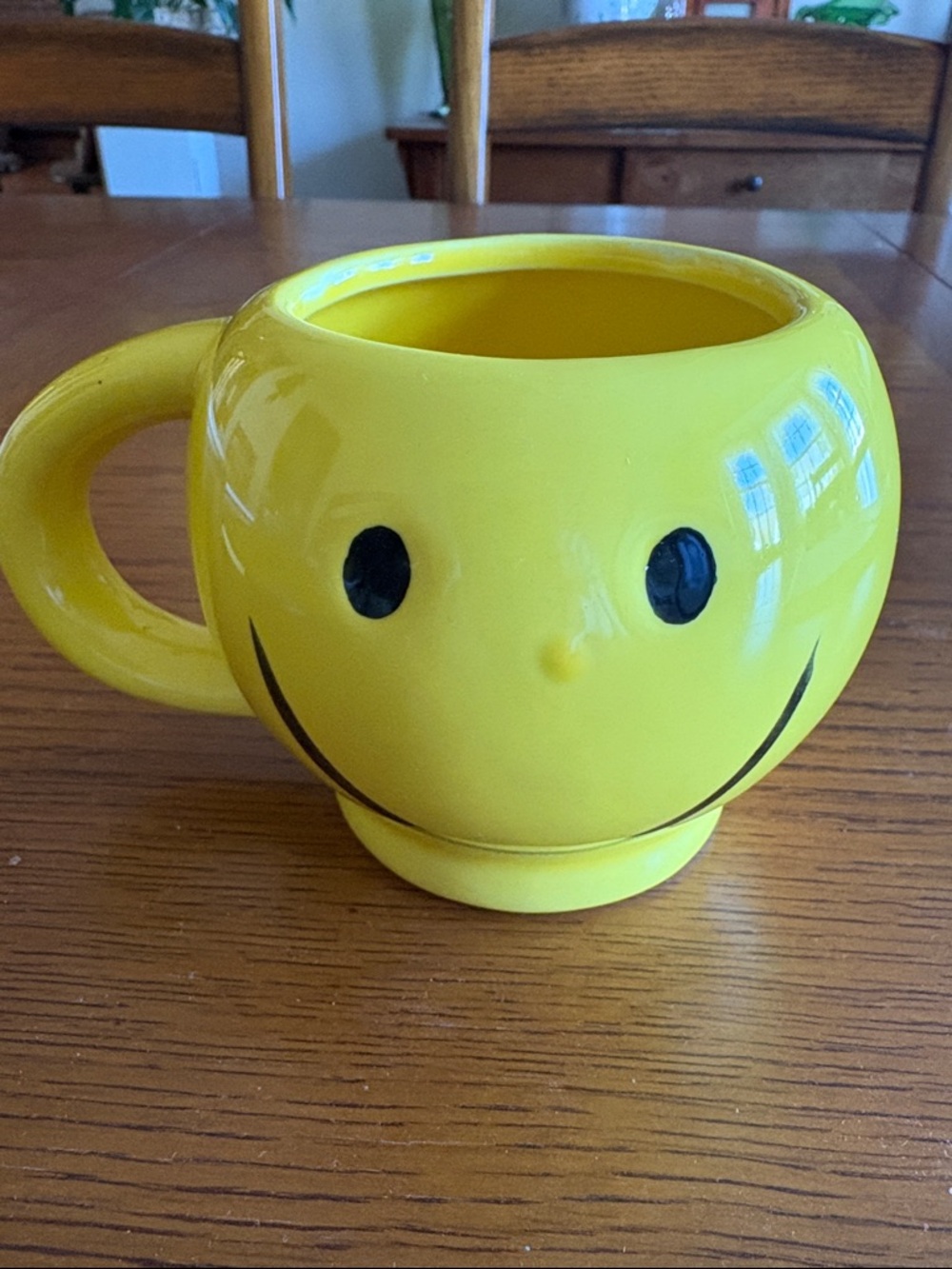 Yellow Smiley Face Ceramic Mug